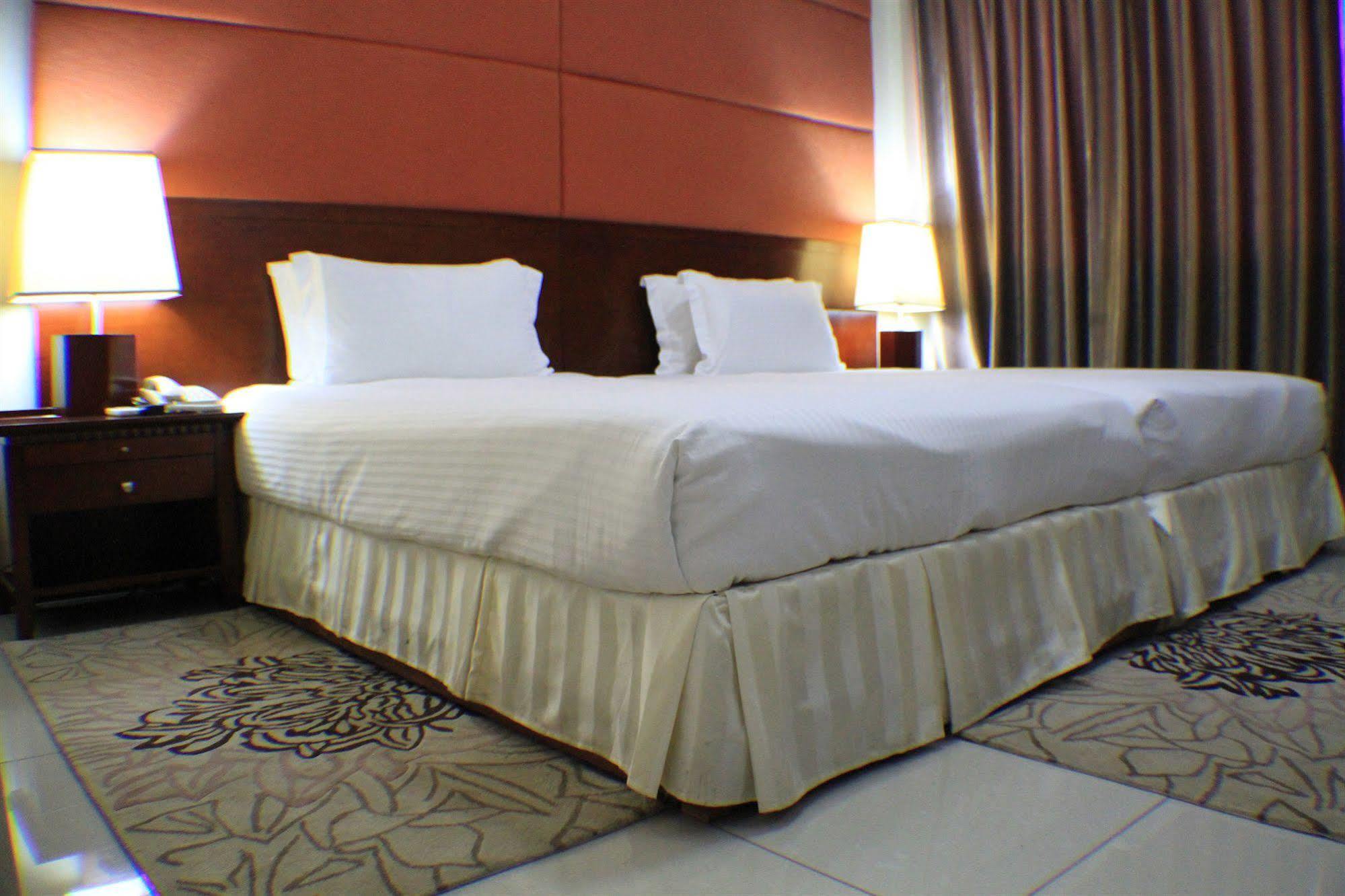 Royal Nick Hotel Lashibi Exterior photo